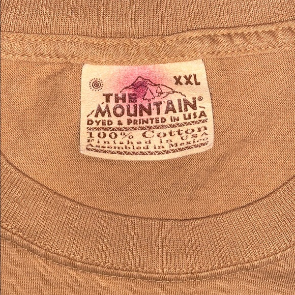 The Mountain | Shirts | Vintage The Mountain Tshirt | Poshmark